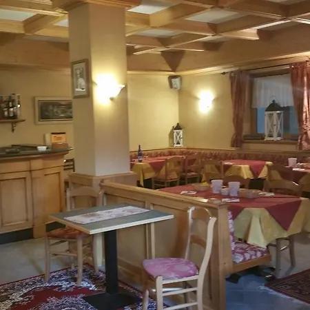 Garni Cecilia 3*