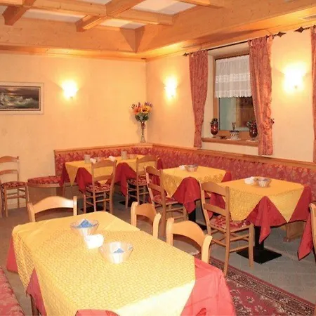 Garni Cecilia 3* Ливиньо