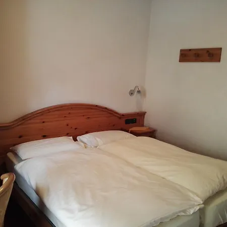 Garni Cecilia Frühstückspension 3*